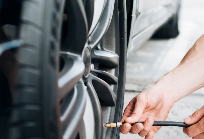 タイヤ 空気圧 適正 不足