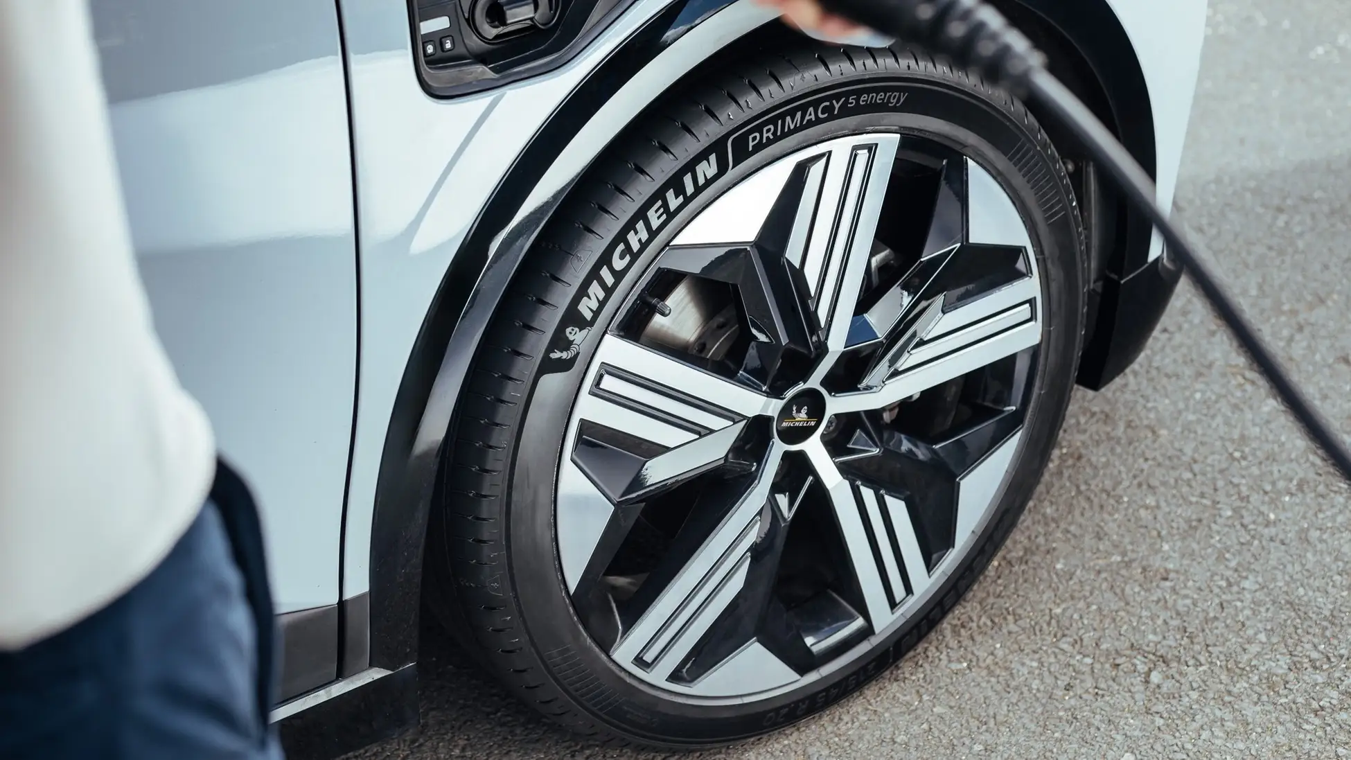 e-Primacyの次はこれ？ミシュラン「Primacy 5 energy」は誰に向いたタイヤなのかを専門店目線で解説